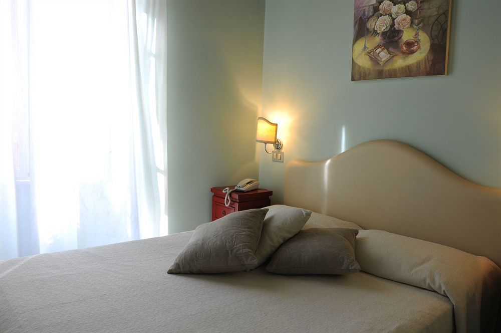 95 Rooms In Рим Екстер'єр фото
