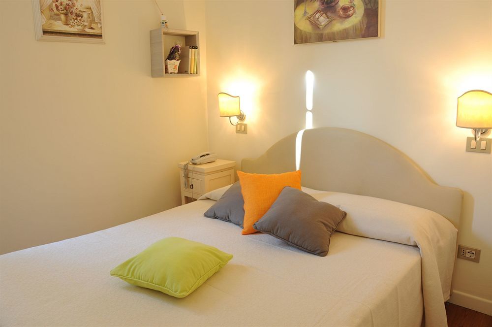 95 Rooms In Рим Екстер'єр фото